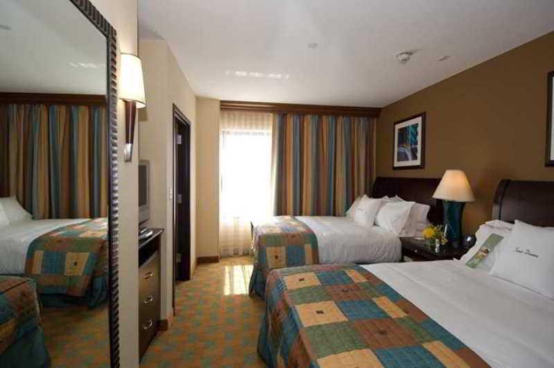 Doubletree Suites By Hilton Bentonville Zewnętrze zdjęcie